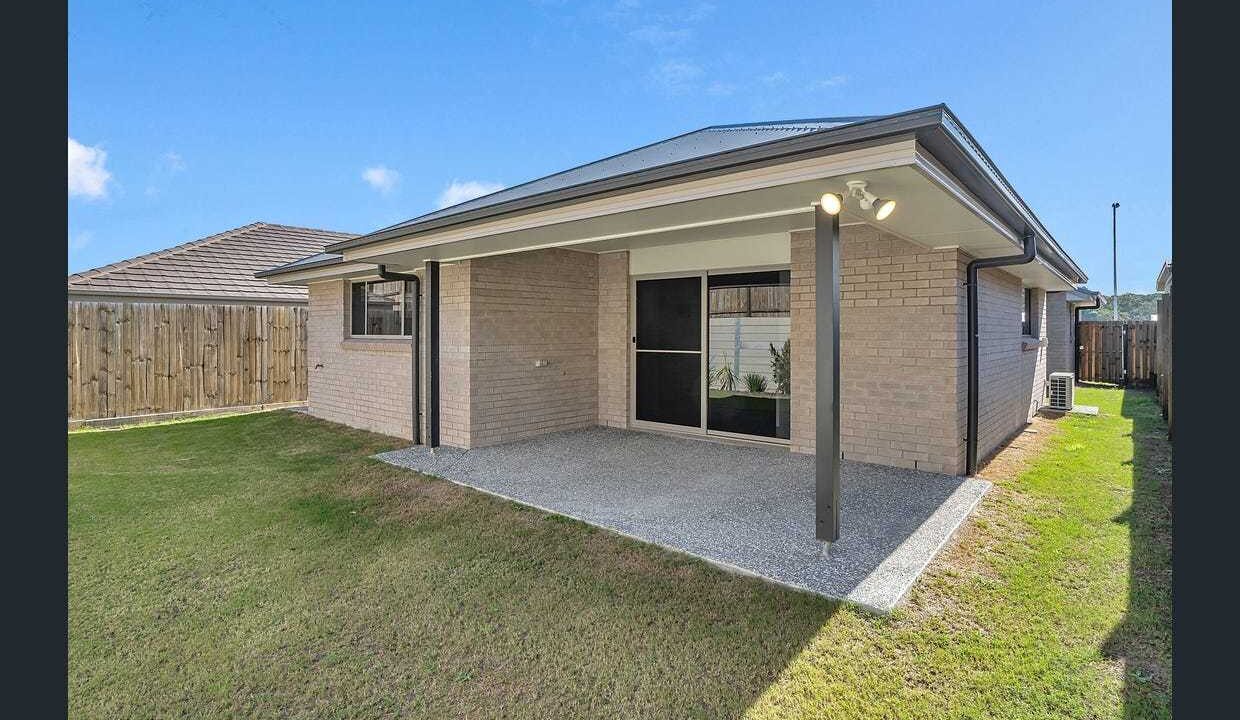 57 Village Boulevard, Pimpama QLD 4209