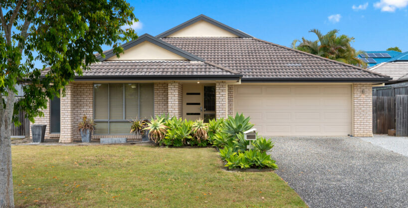 4 Gardenia Circuit, Heathwood QLD 4110