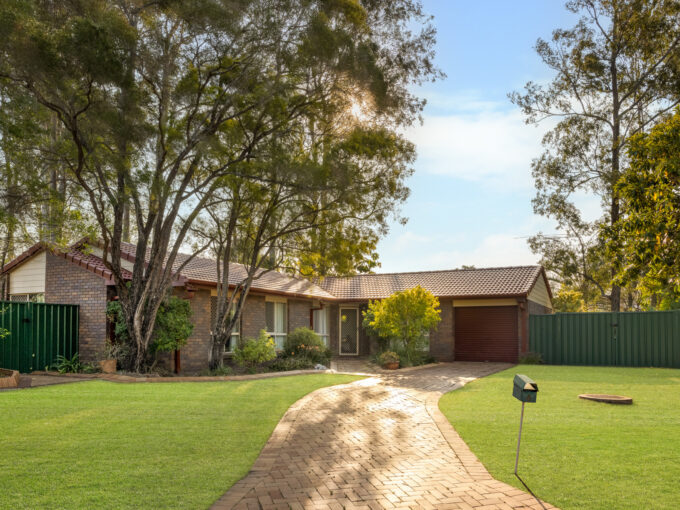 6 Jabiru Court, Waterford West QLD 4133