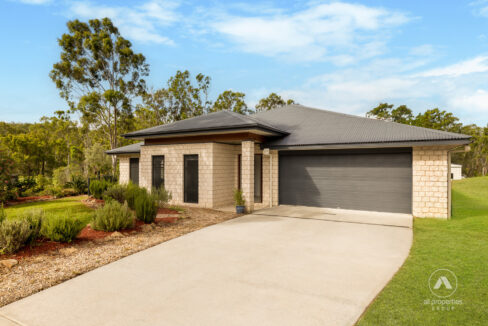 172-176 William Humphreys Drive, Mundoolun