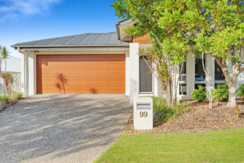 99 Buxton Avenue, Yarrabilba