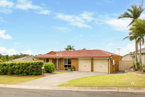 55 Solandra Circuit, Regents Park